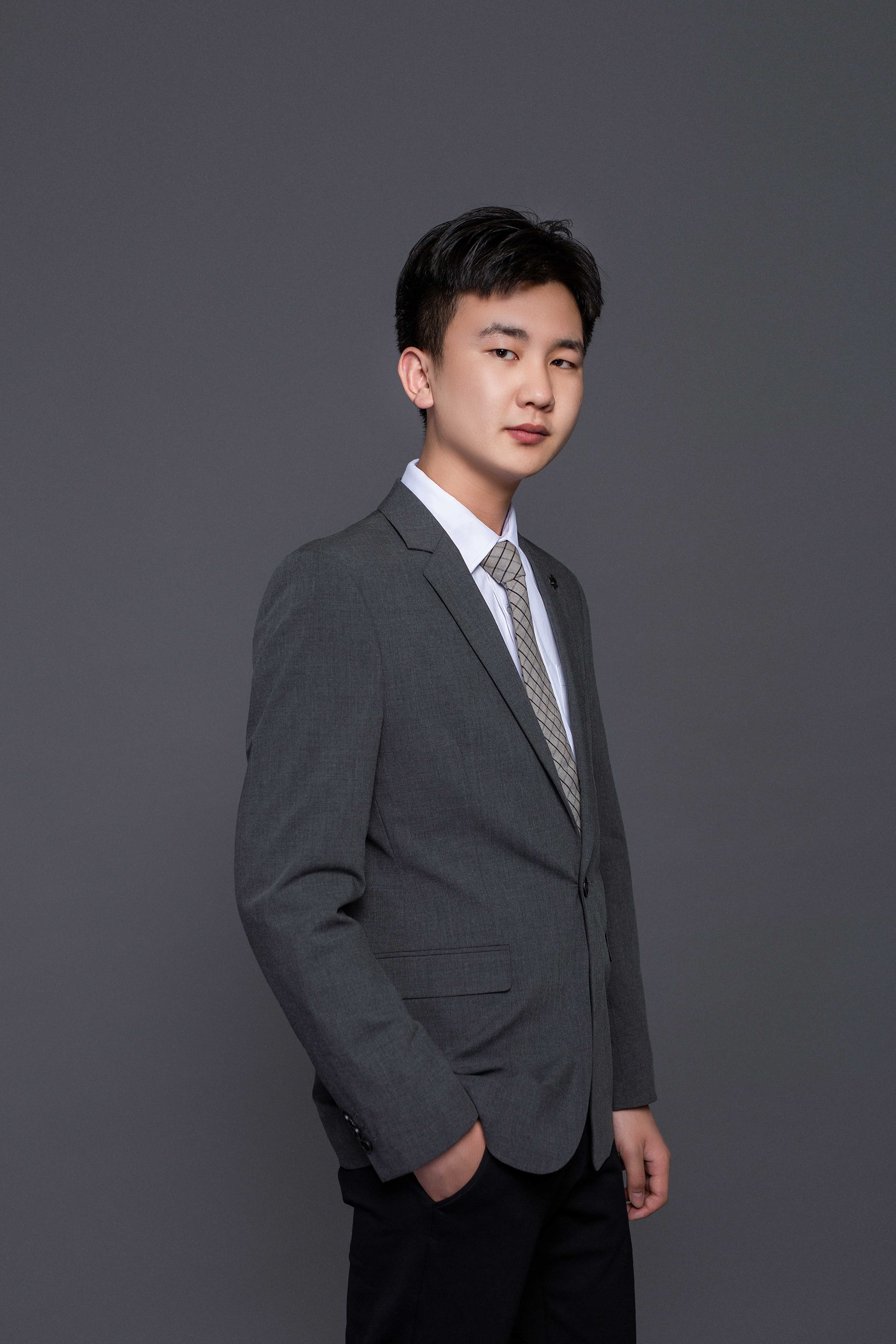 段昕傲