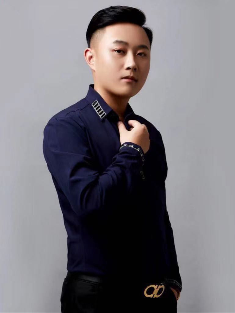 胡浏洋
